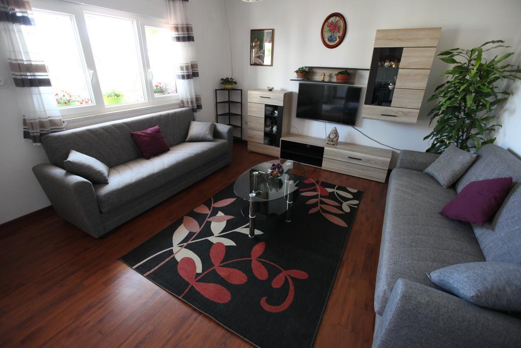 Apartment Marin Seget Donji ภายนอก รูปภาพ